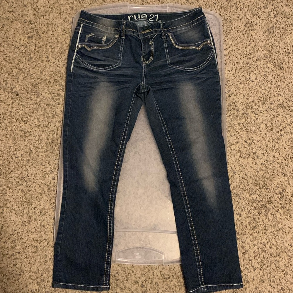 Rue21 Denim Jeans W/Back Pocket Design & Button